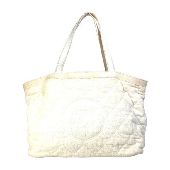 CHANEL White Leather Logo Shoulder Bag